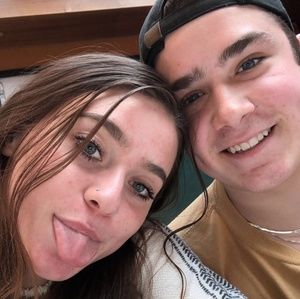 Meet your Posher, Derrick